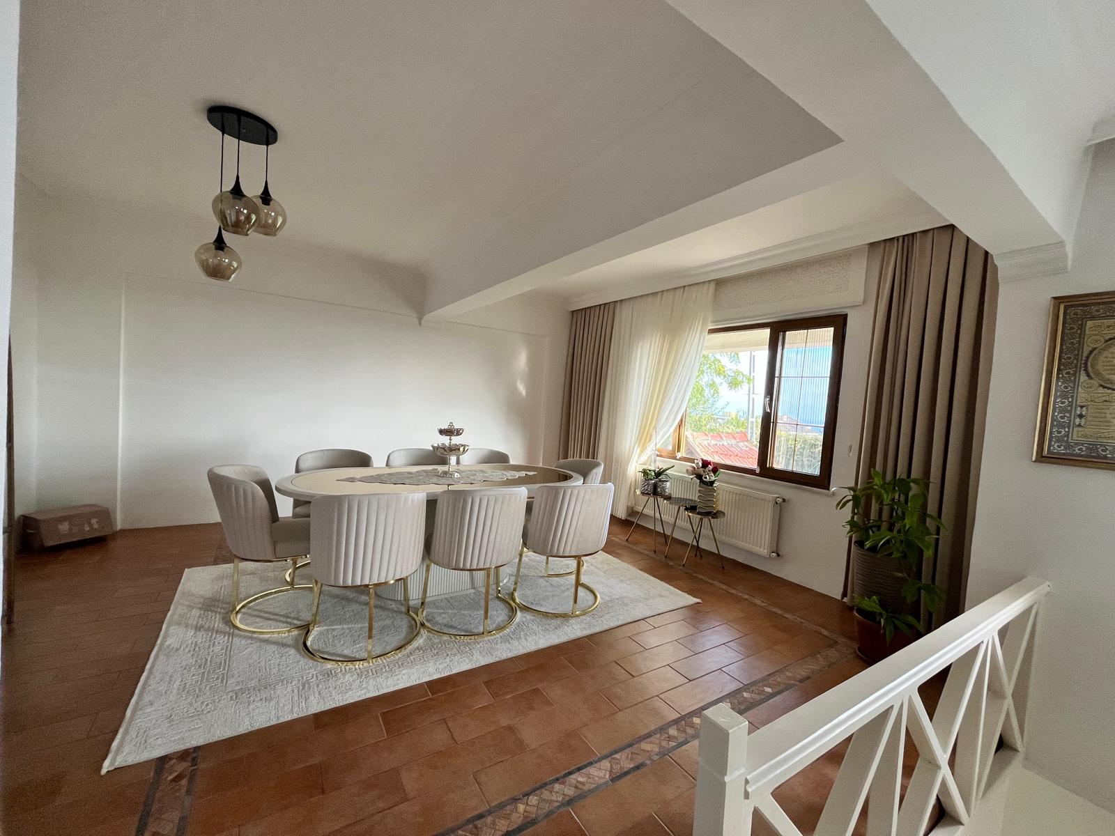 084ec9fb-362c-49b7-a7e2-a6608b5f45e6