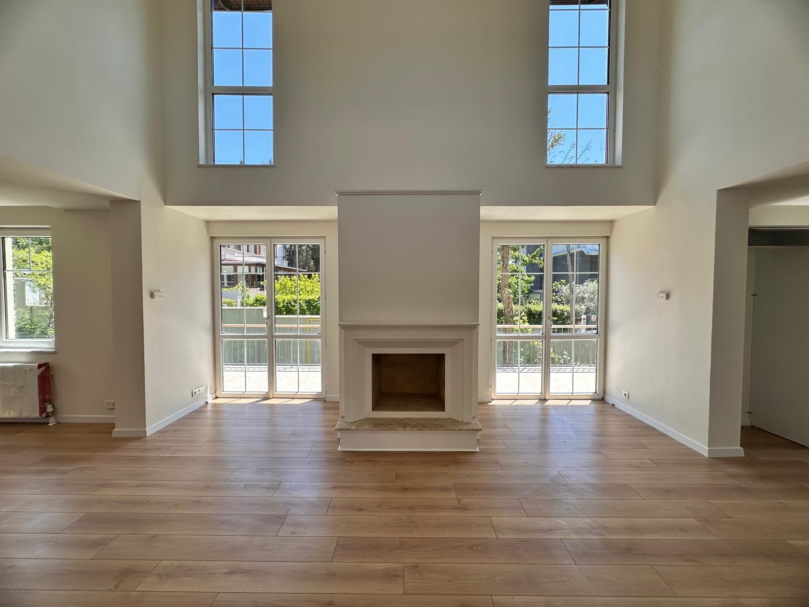 4feee360-cbd2-4d56-81ba-fa671d354406