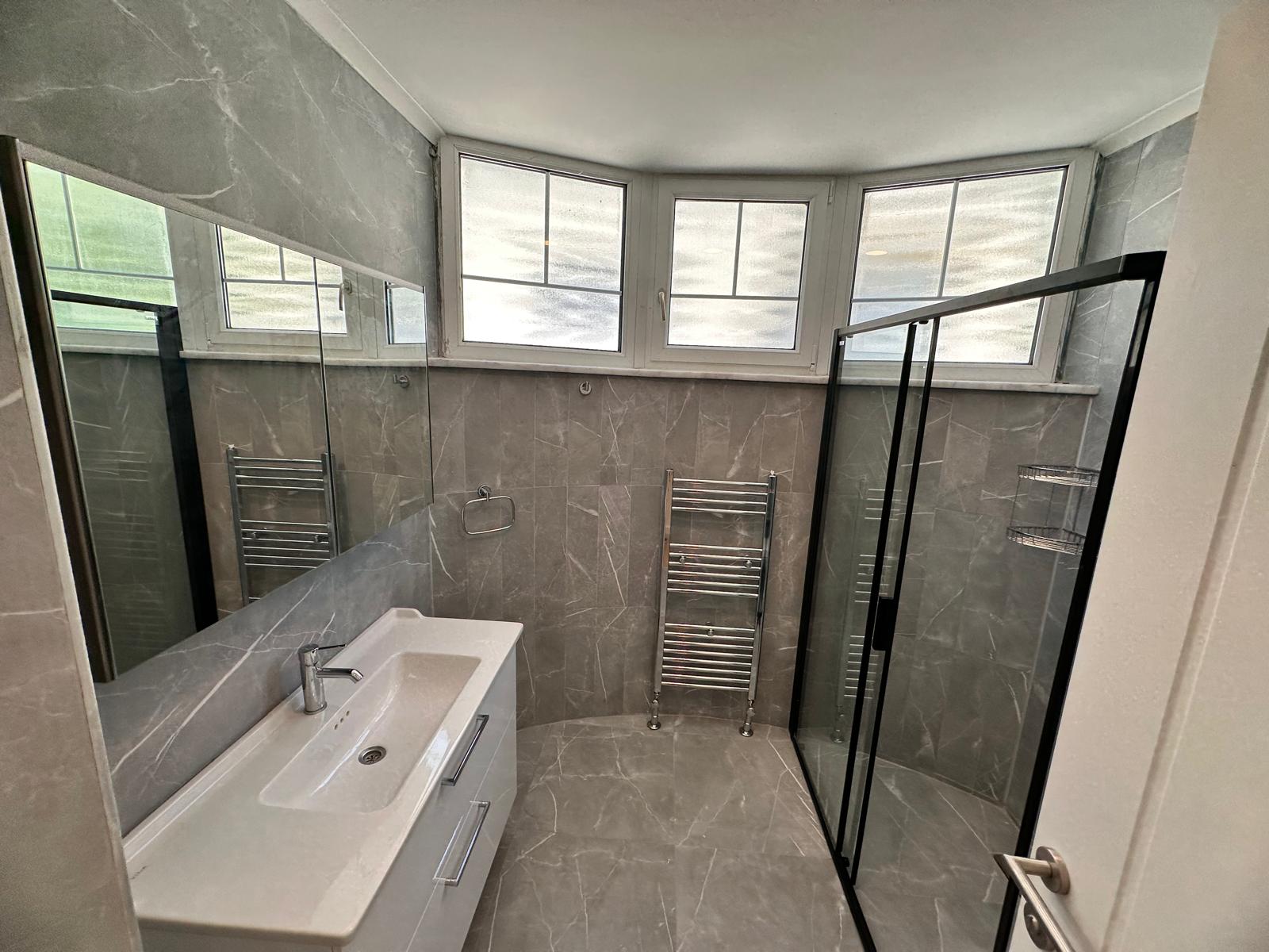 53b3ea06-58f9-42c4-89c6-54295dc6c38c