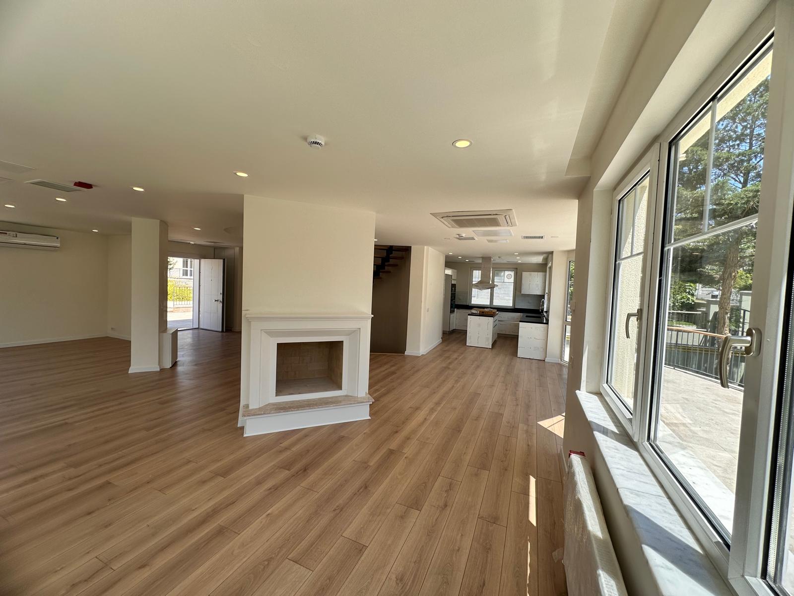 53da3764-081f-4cff-a443-c44261e5afe5