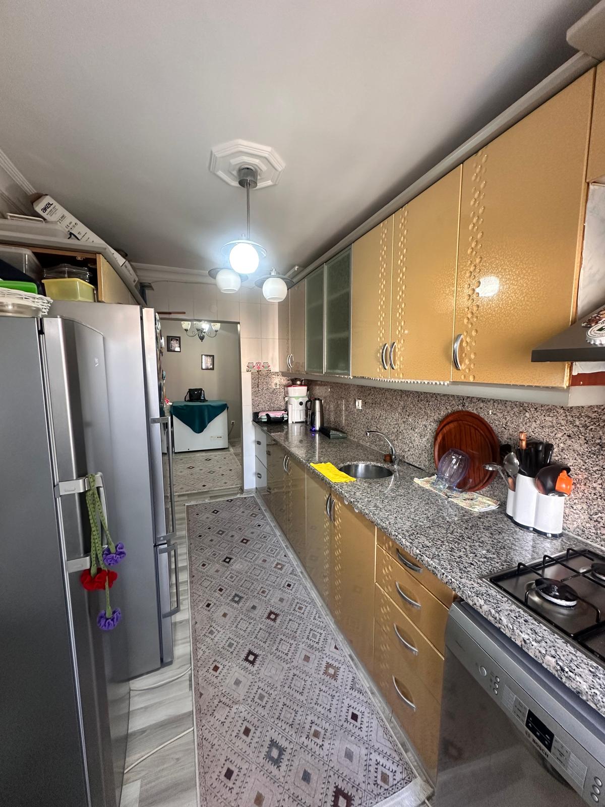 5a1e31f0-0a3d-4a37-859b-8815015c29d6