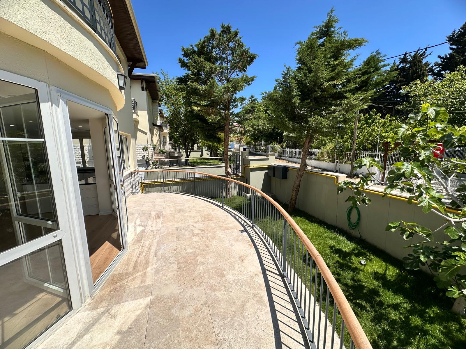 6638fbff-417f-4829-8859-717959887466