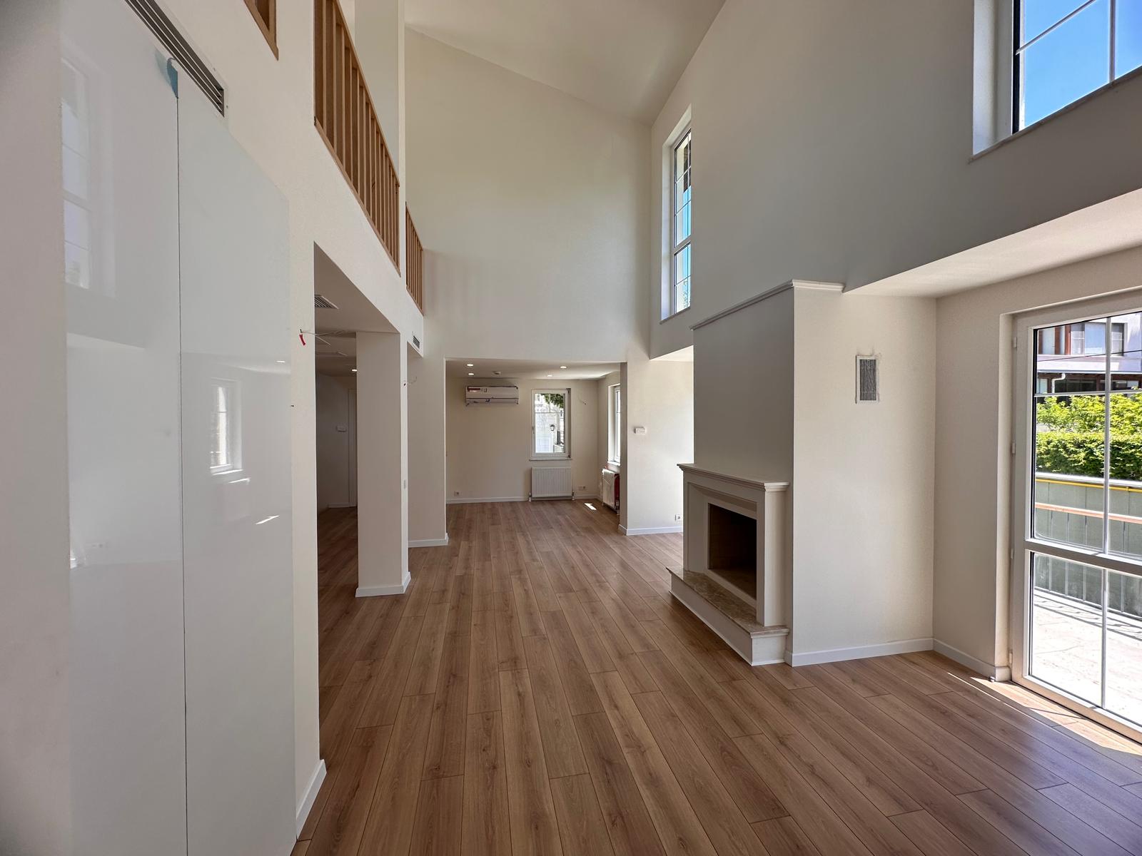 73bbc446-a95a-424b-90c2-49ed039ffc3f