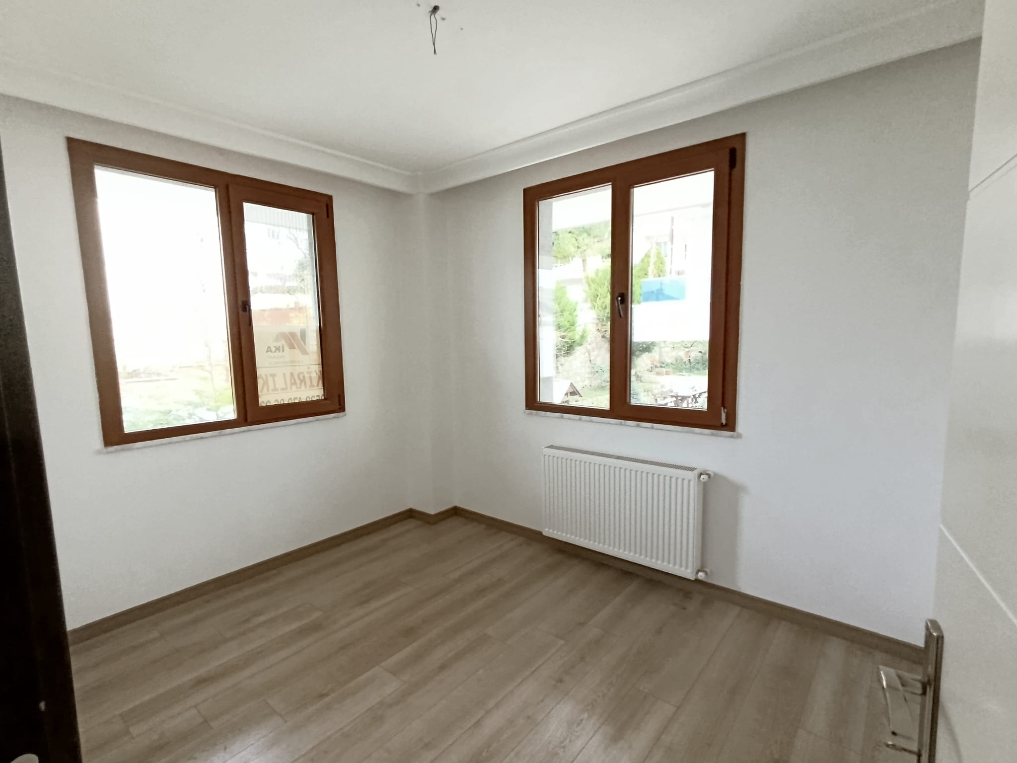 a491b35f-da52-4e49-880b-35420379b63b