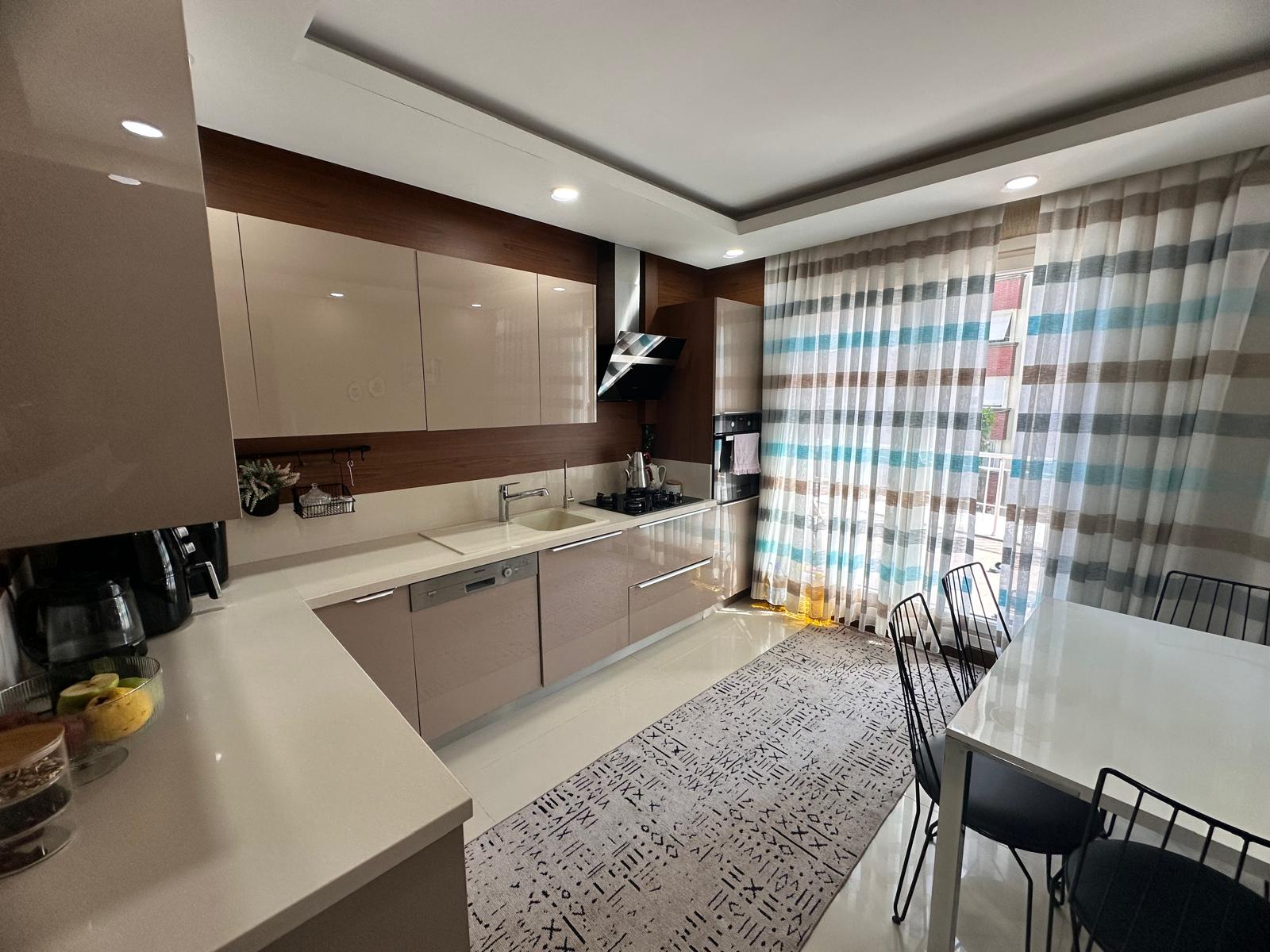 c8438fb1-3d36-40cf-a4fa-40c9a80a5e0d