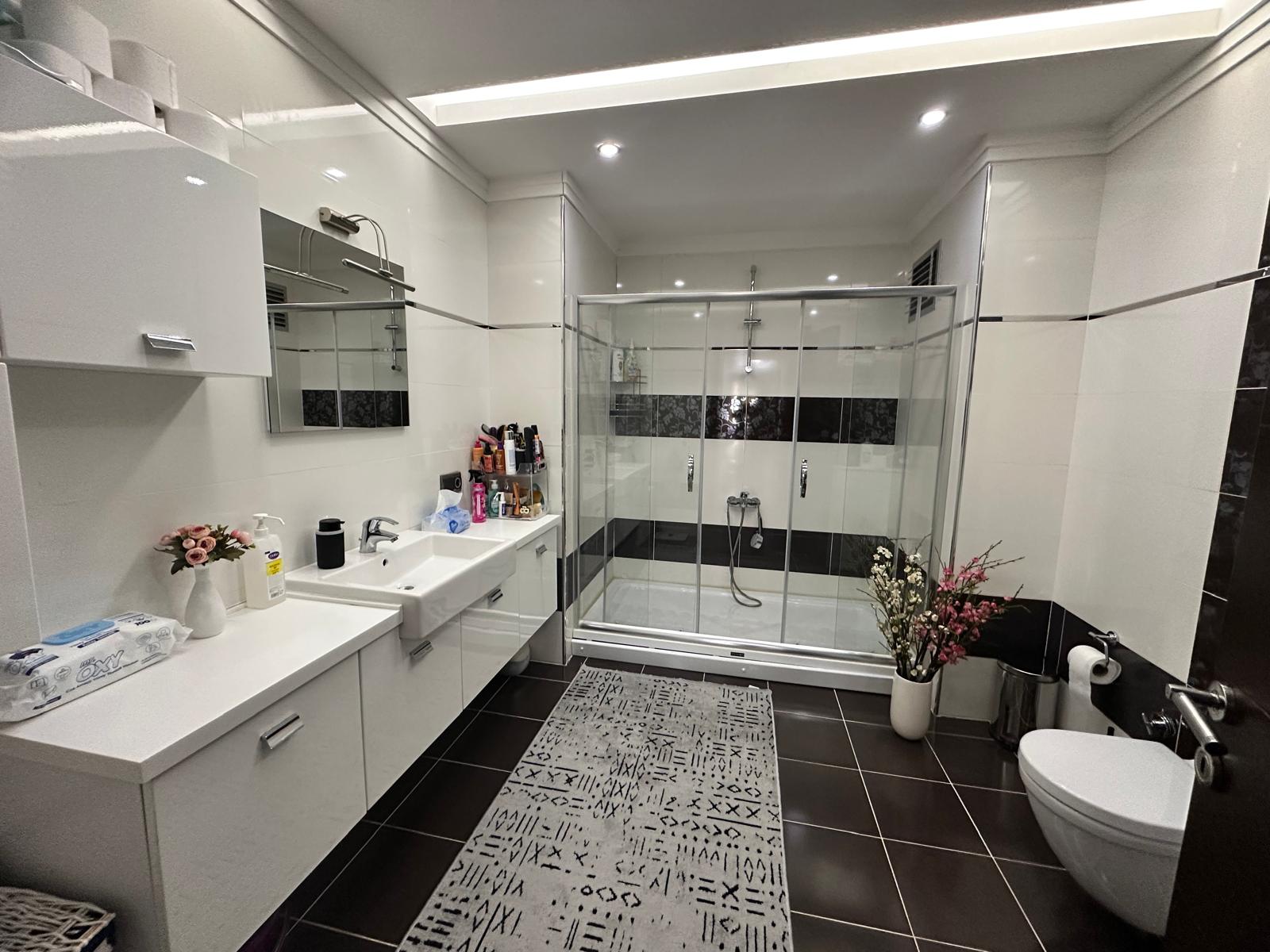 d5cad613-69ac-4dd2-8d5c-cfb88823915d