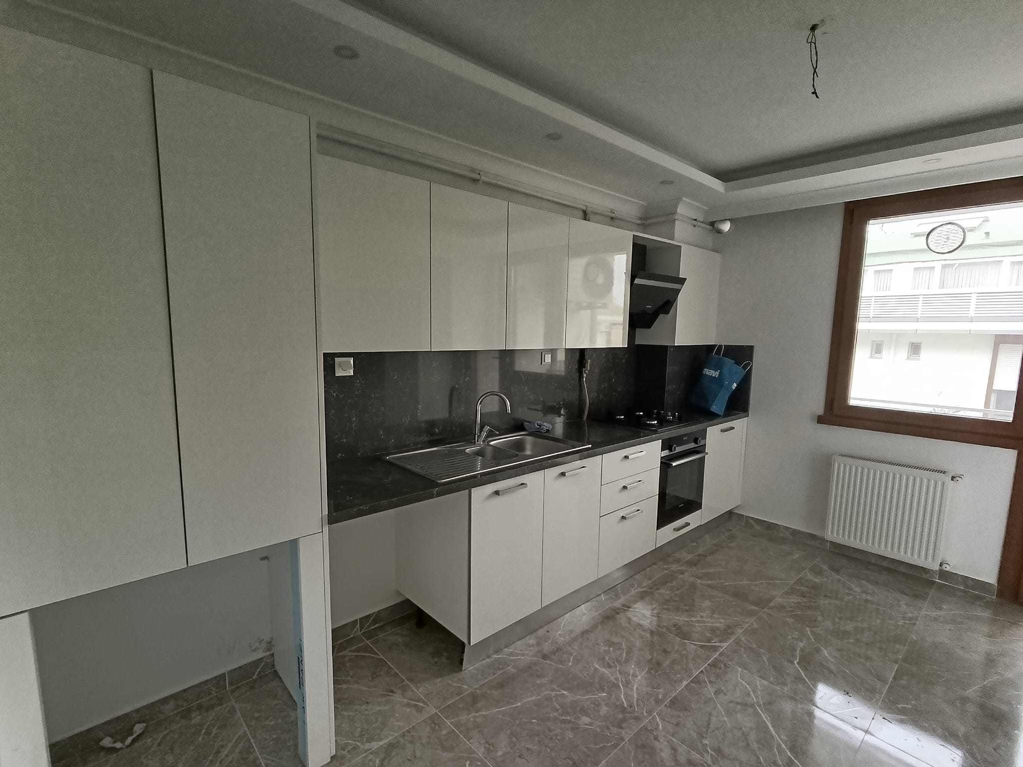 d6059b63-e1d2-4a54-8fb9-2fbcc2e778de